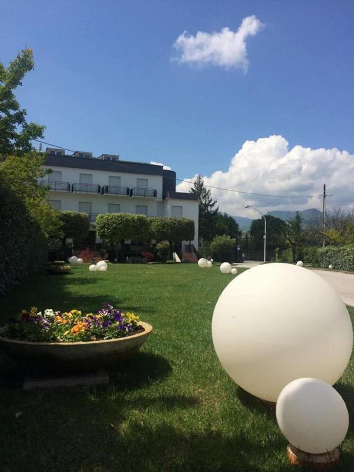 Hotel Di Rocco Loreto Aprutino Zewnętrze zdjęcie